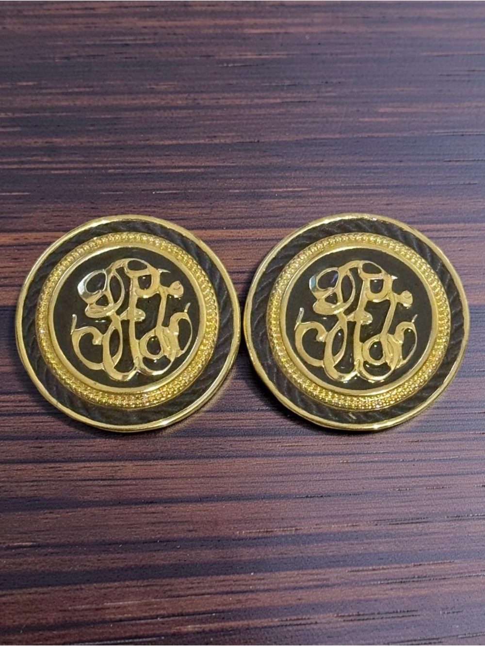 Rare Vintage Best Fashion Gold & Black Monogram Round Clip-On Earrings